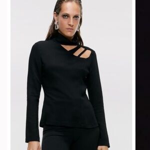 Zara Front Cut Out  Detail Black Top, Medium